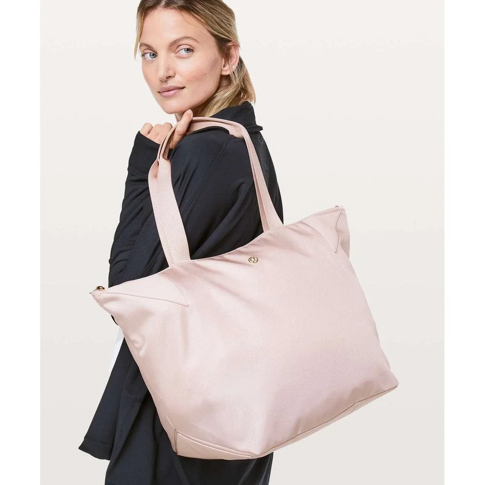 Lululemon Acute Tote Bag Misty Pink Large Shoulder Gym Bag Travel OS